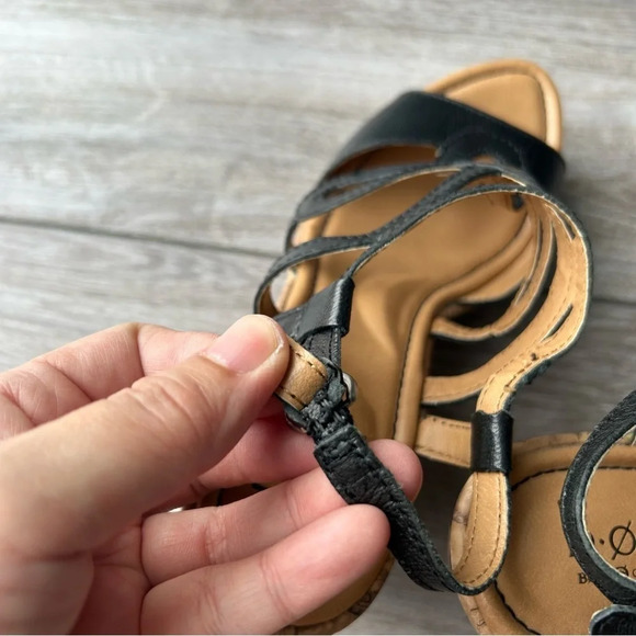 BOC Born Concept Black Leather Wedge Heels Sandals - Picture 14 of 16